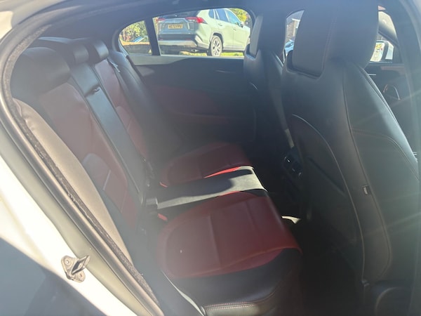 Used Jaguar XE 2016 for sale - 76217662: Photo 34