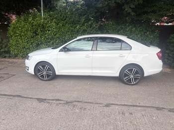 Used Skoda Rapid 2015 for sale - 79284225: Photo