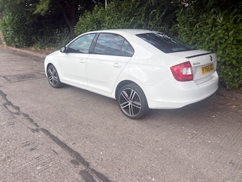 Used Skoda Rapid 2015 for sale - 79284225: Photo