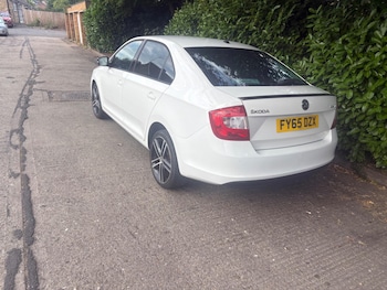 Used Skoda Rapid 2015 for sale - 79284225: Photo