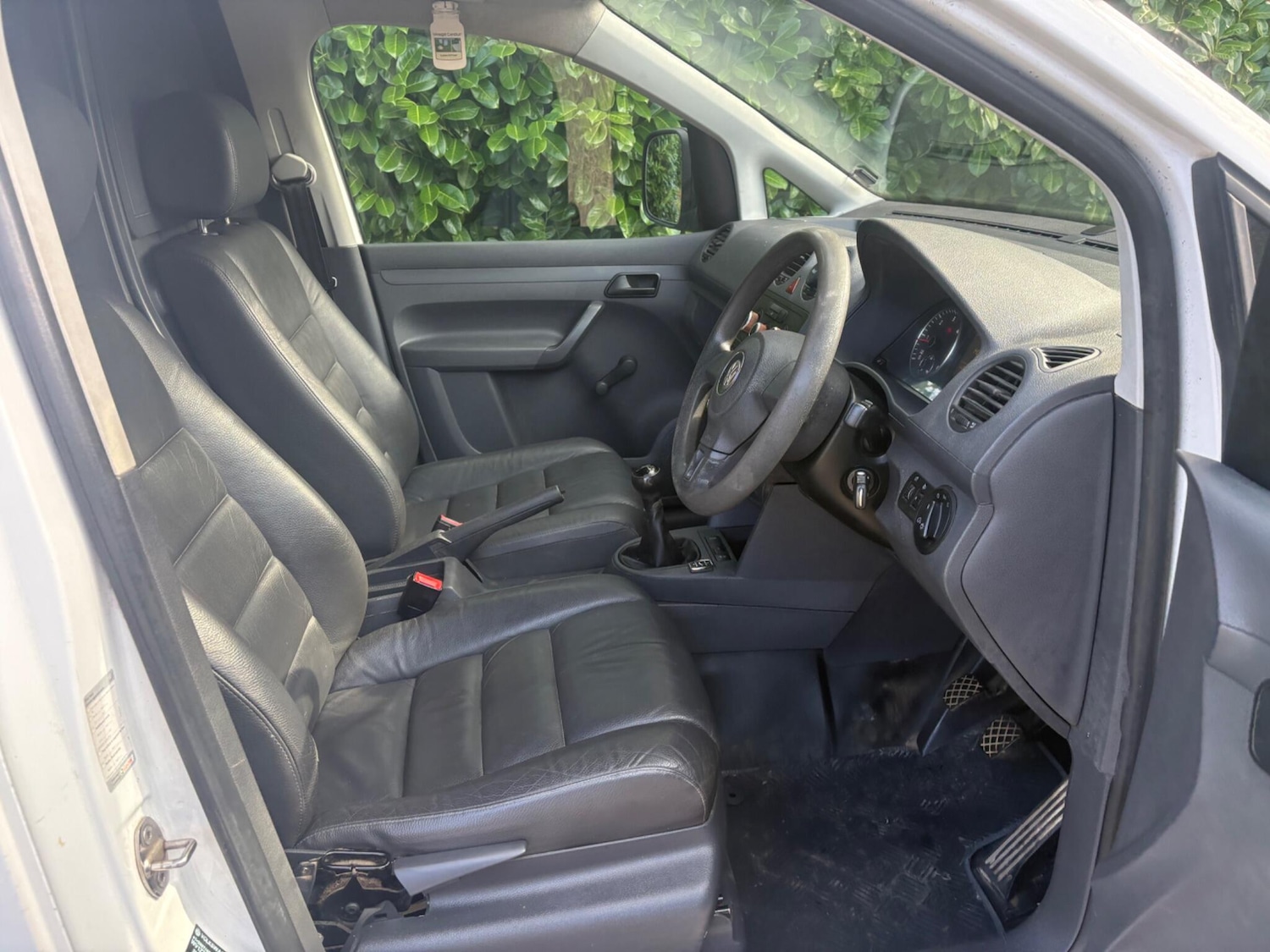 Used Volkswagen Caddy Maxi 2011 for sale - 77916244: Photo 21