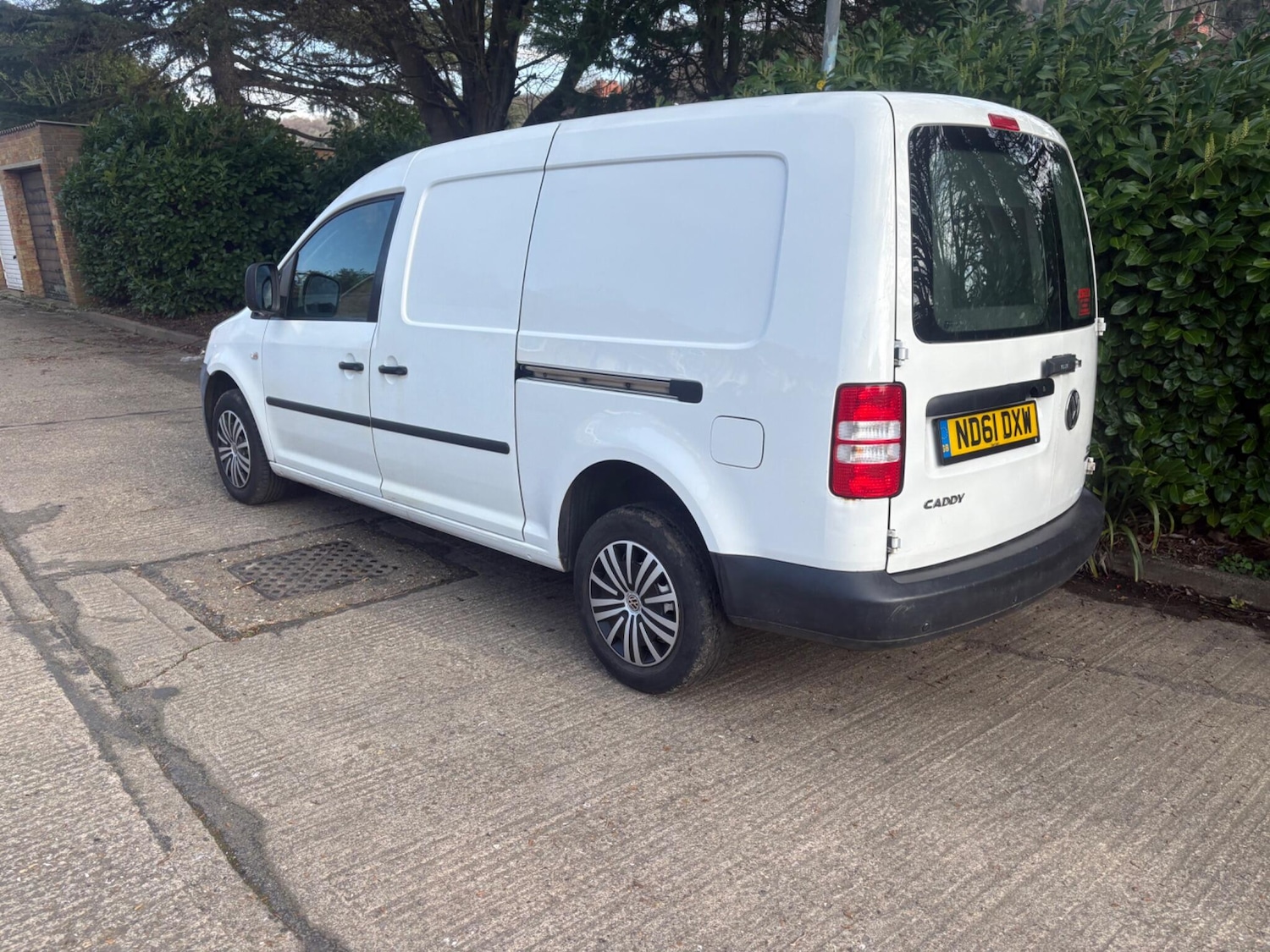 Used Volkswagen Caddy Maxi 2011 for sale - 77916244: Photo 27