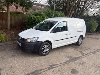 Used Volkswagen Caddy Maxi 2011 for sale - 77916244: Photo