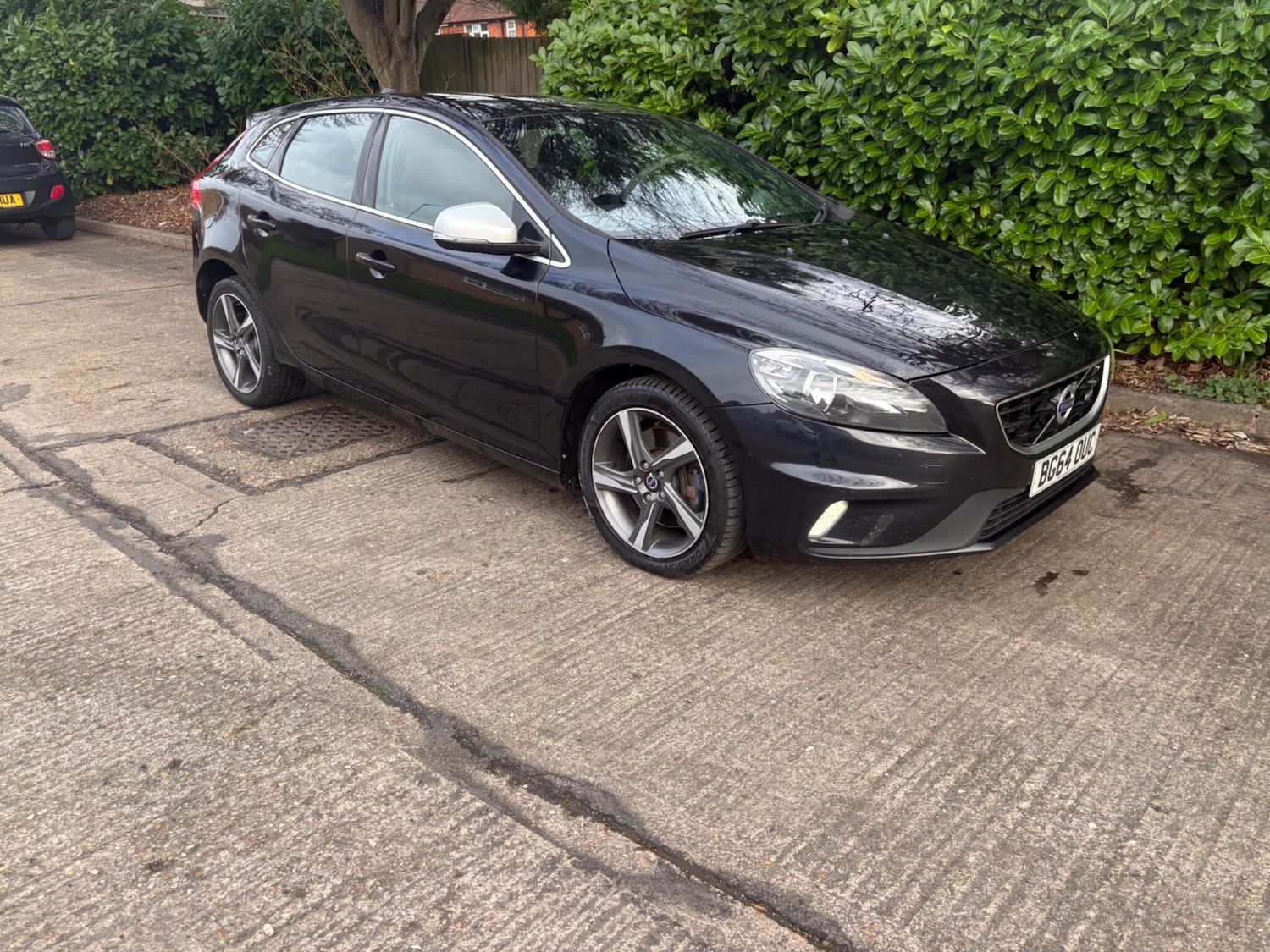Used Volvo V40 2014 for sale - 77080126: Photo 1
