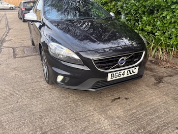 Used Volvo V40 2014 for sale - 77080126: Photo