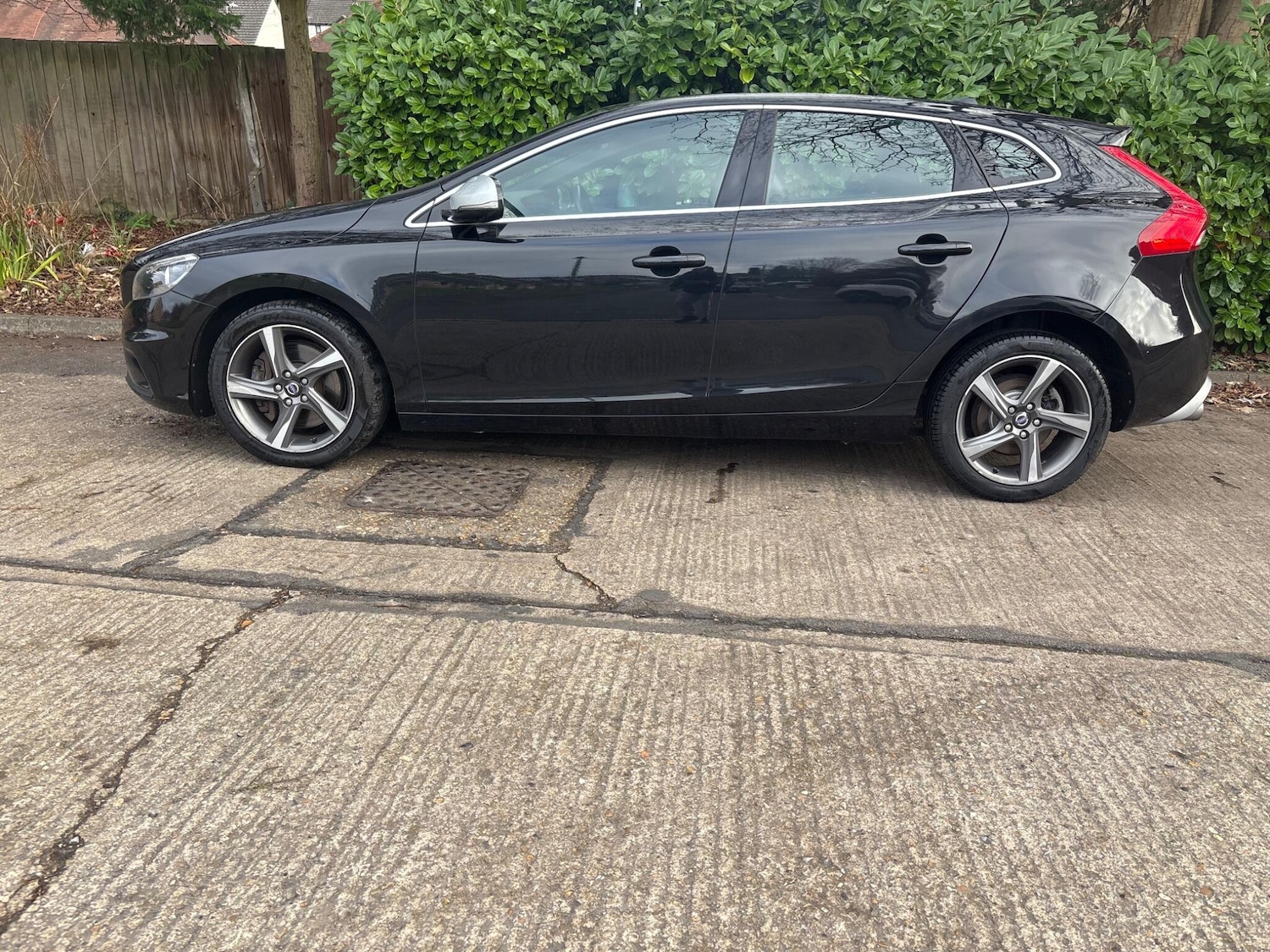 Used Volvo V40 2014 for sale - 77080126: Photo 95