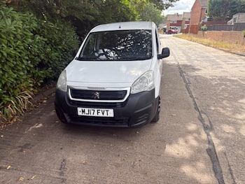 Used Peugeot Partner 2017 for sale - 79810341: Photo