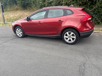 Used Volvo V40 Cross Country 2015 for sale - 75404760: Photo