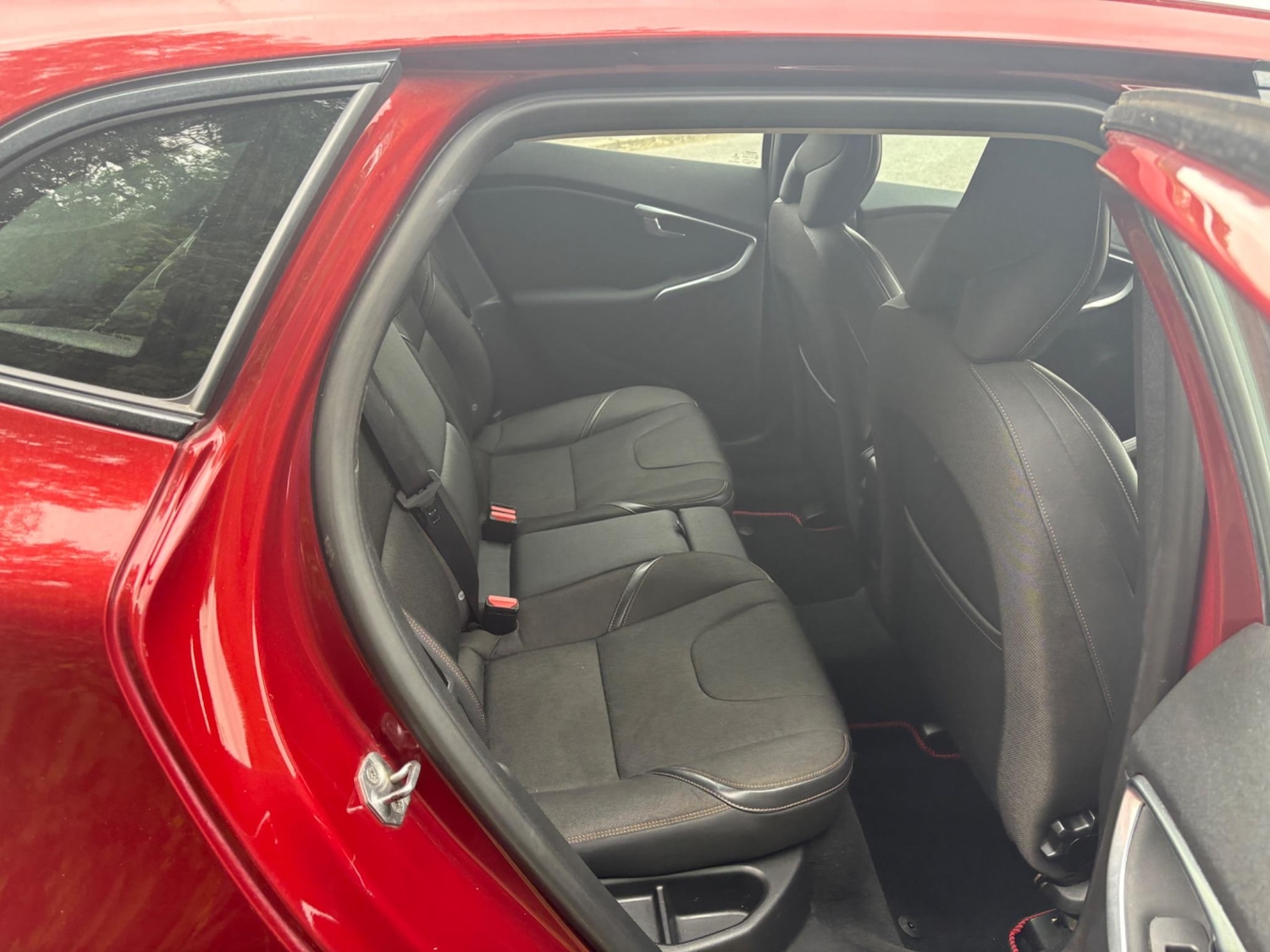 Used Volvo V40 Cross Country 2015 for sale - 75404760: Photo 62