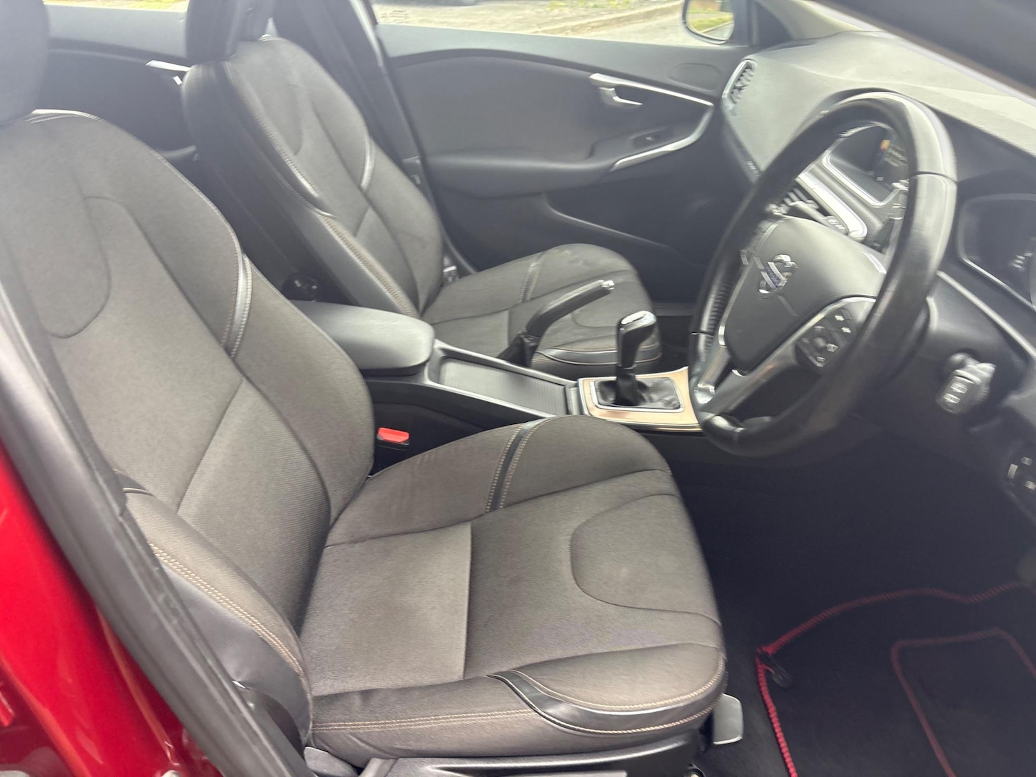 Used Volvo V40 Cross Country 2015 for sale - 75404760: Photo 66