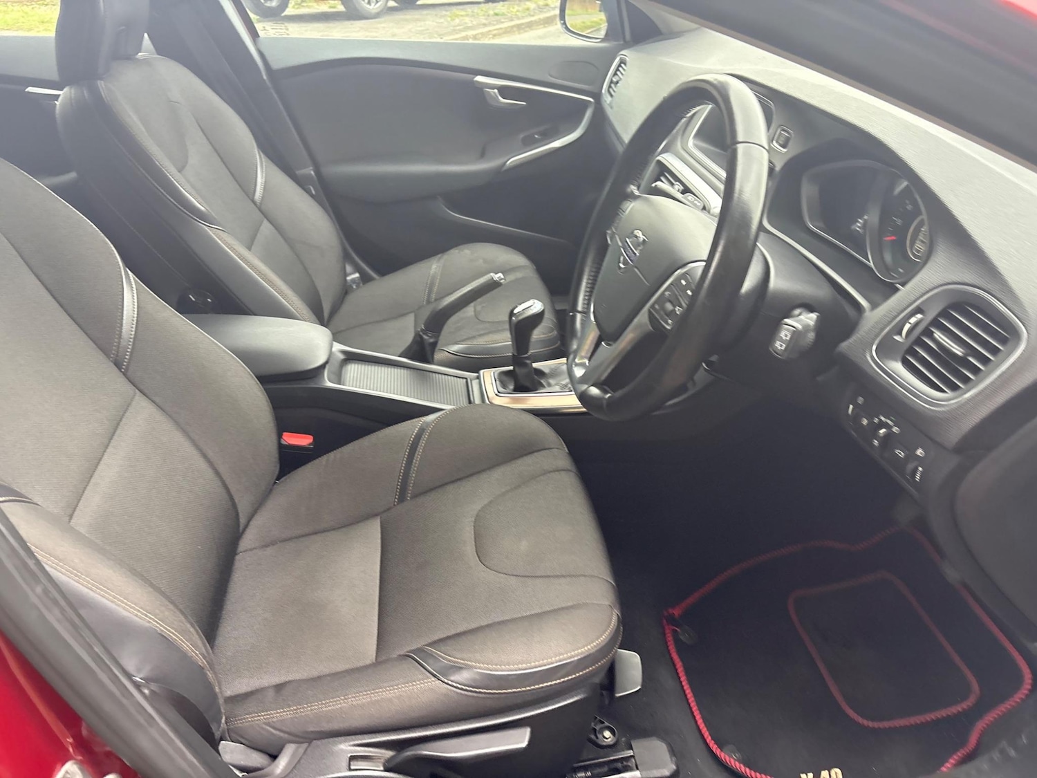 Used Volvo V40 Cross Country 2015 for sale - 75404760: Photo 68