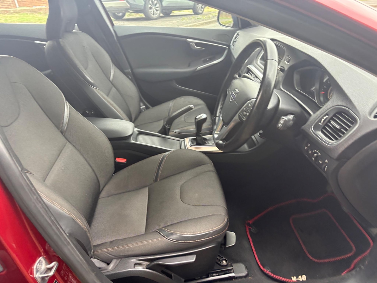 Used Volvo V40 Cross Country 2015 for sale - 75404760: Photo 70