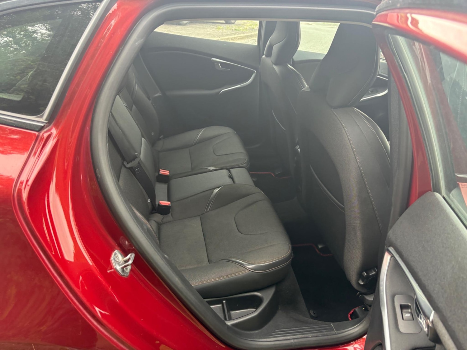 Used Volvo V40 Cross Country 2015 for sale - 75404760: Photo 71