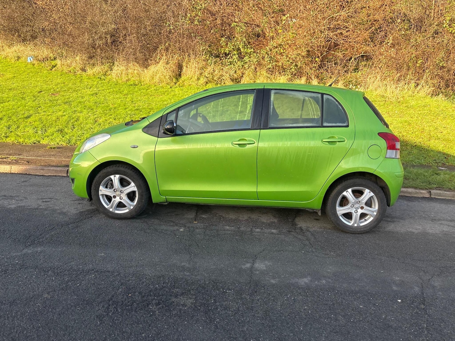 Used Toyota Yaris 2010 for sale - 77010599: Photo 13