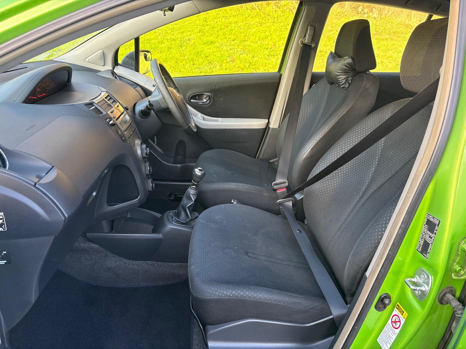 Used Toyota Yaris 2010 for sale - 77010599: Photo 16