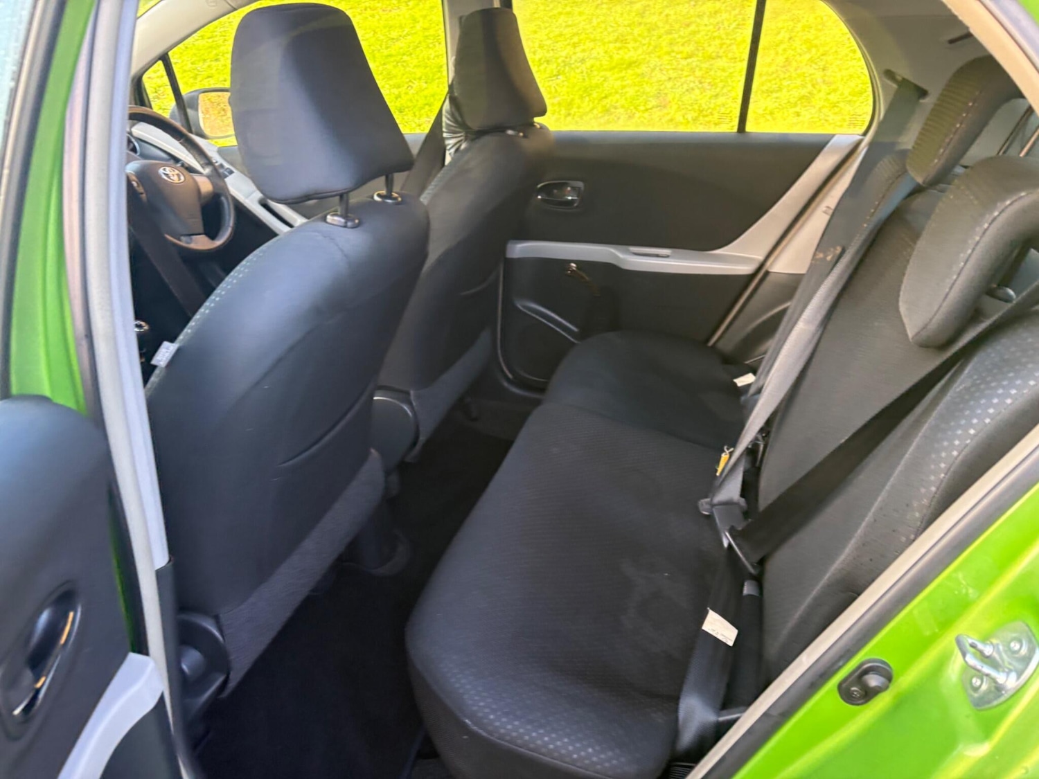 Used Toyota Yaris 2010 for sale - 77010599: Photo 31