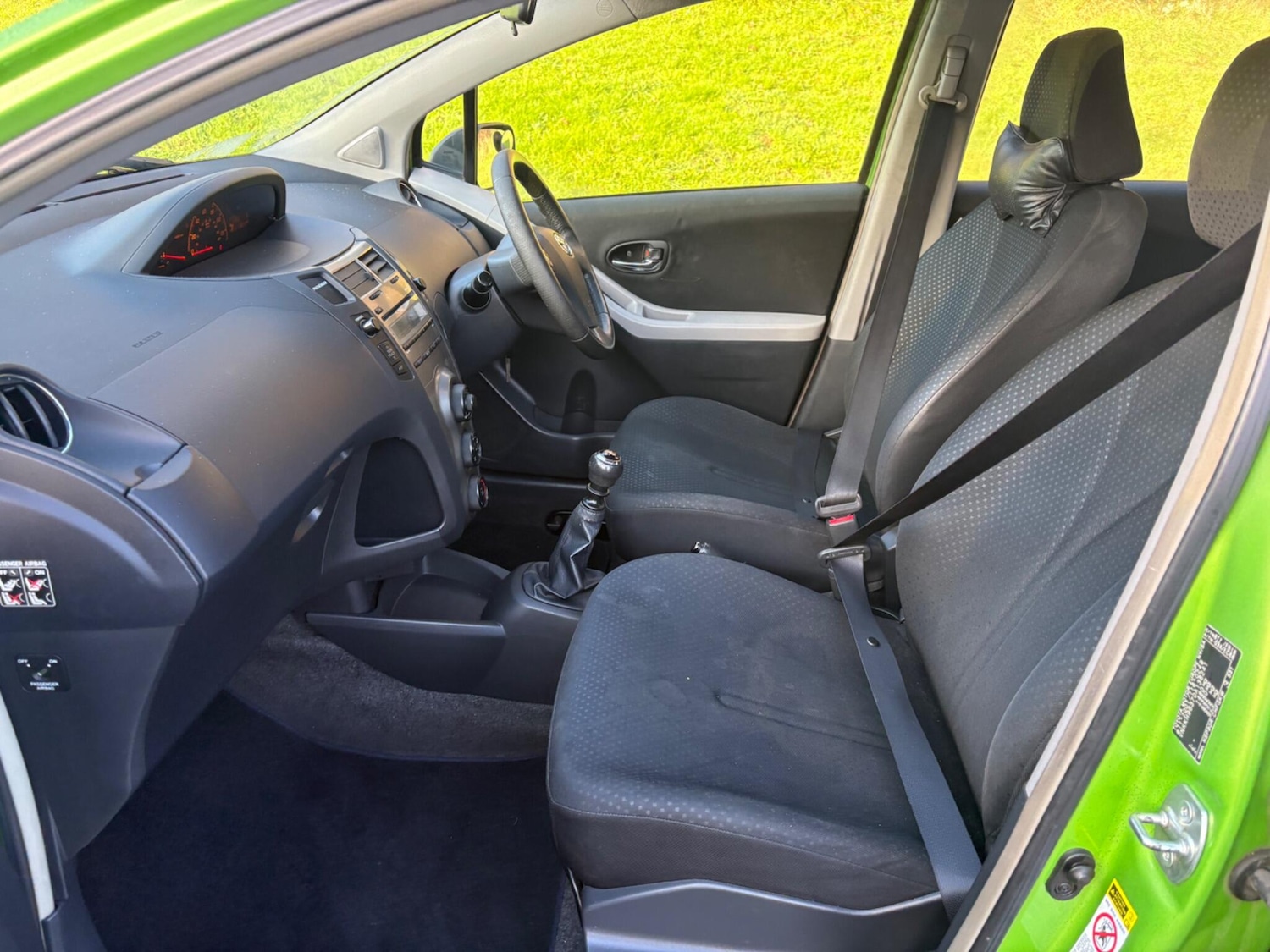 Used Toyota Yaris 2010 for sale - 77010599: Photo 32