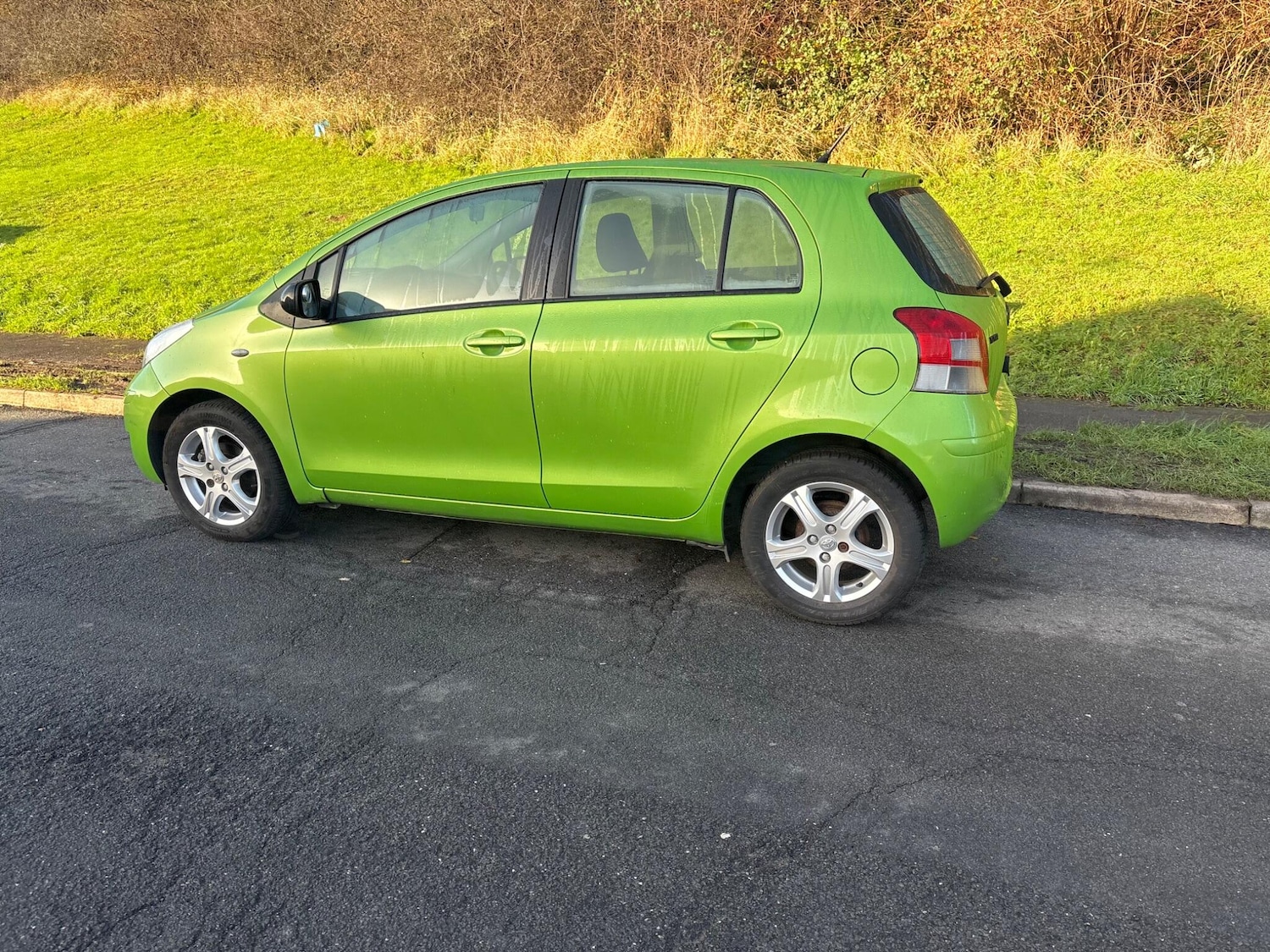 Used Toyota Yaris 2010 for sale - 77010599: Photo 44