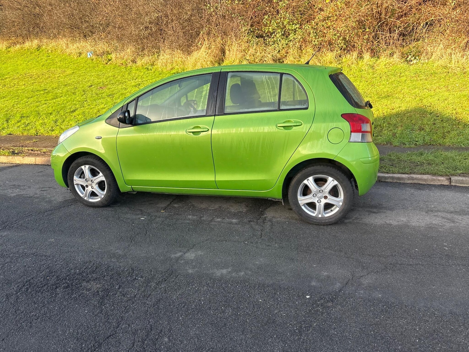 Used Toyota Yaris 2010 for sale - 77010599: Photo 57