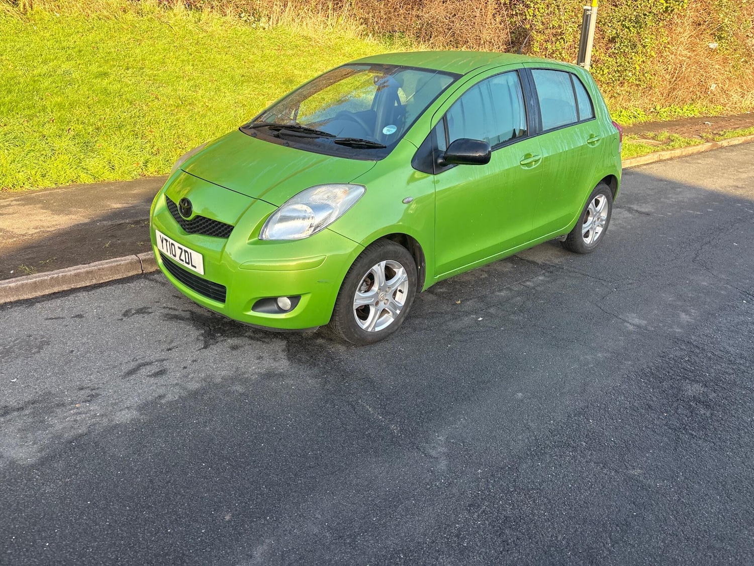 Used Toyota Yaris 2010 for sale - 77010599: Photo 65