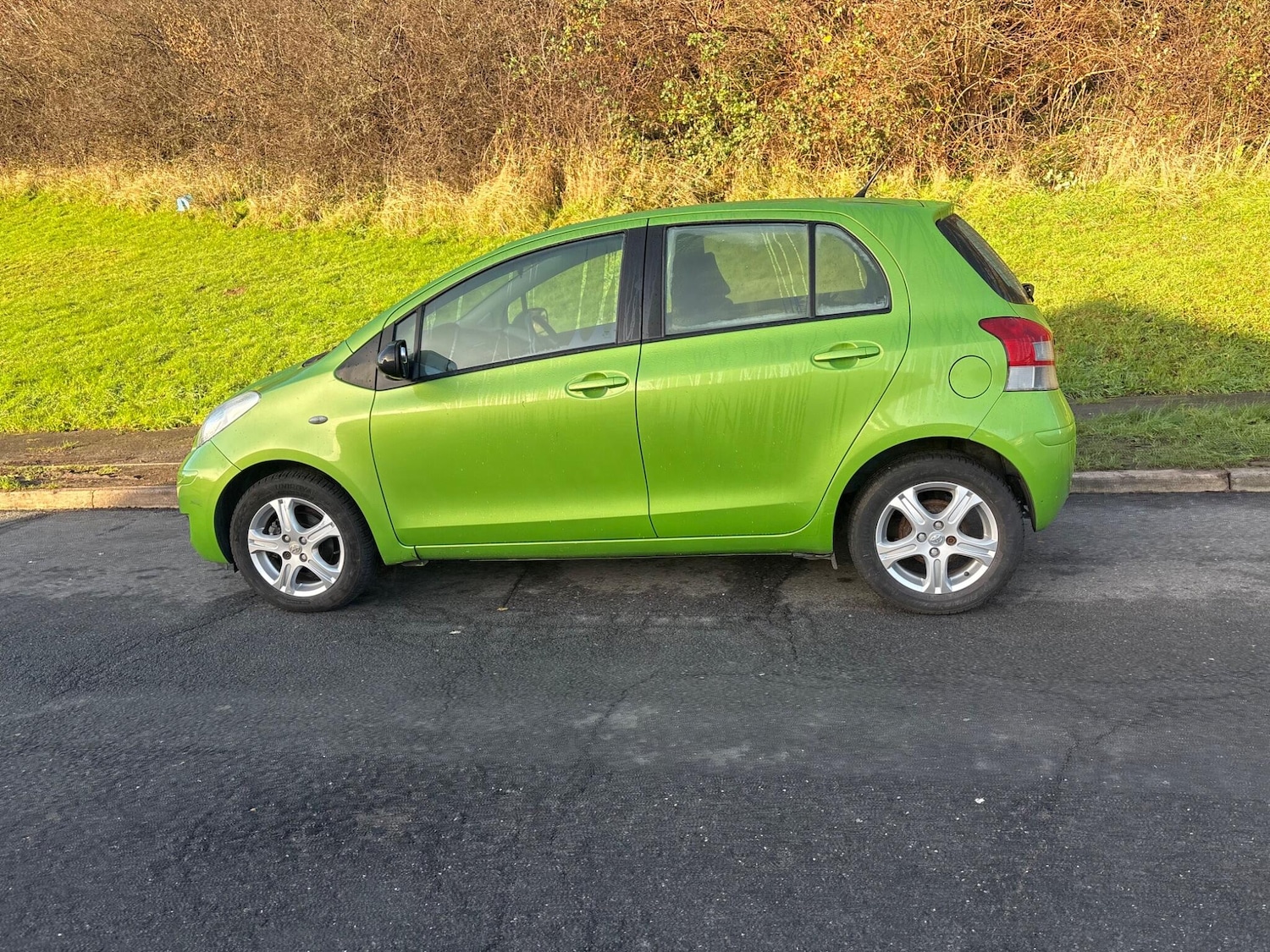 Used Toyota Yaris 2010 for sale - 77010599: Photo 67