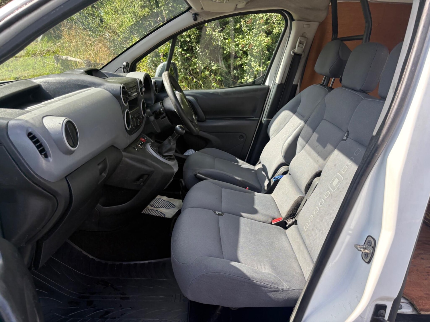 Vehicle 27