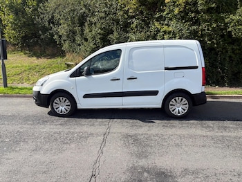 Used Citroen Berlingo 2014 for sale - 76022142: Photo