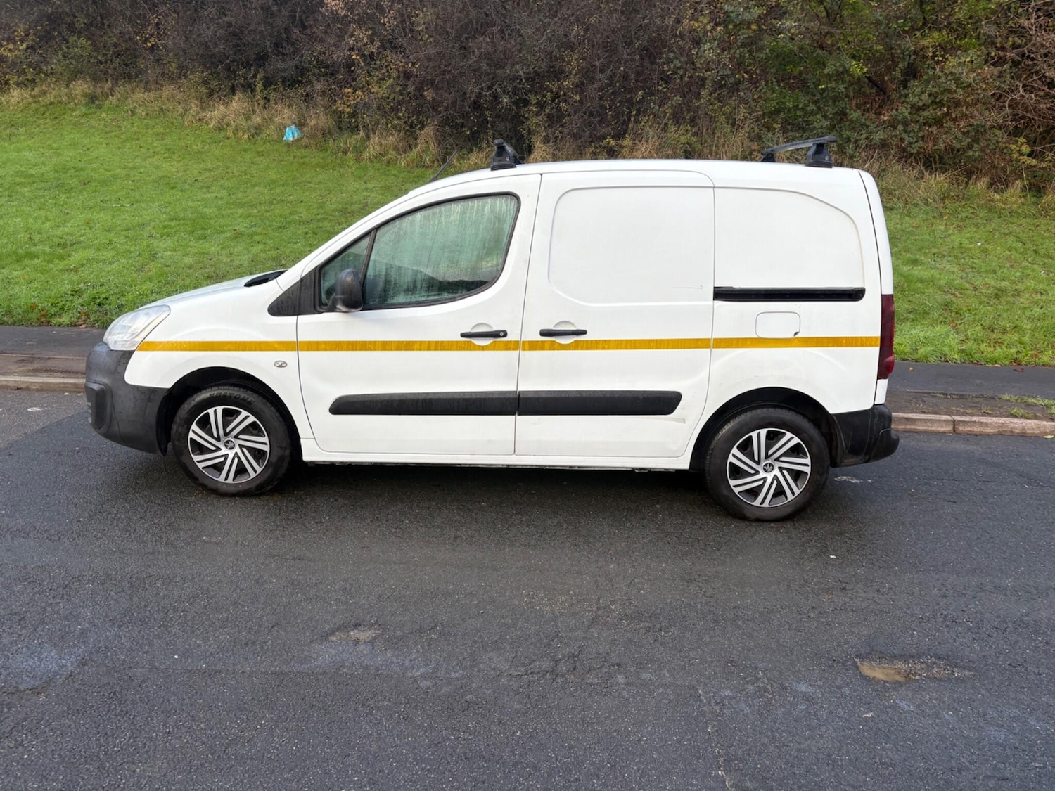 Used Peugeot Partner 2017 for sale - 76745473: Photo 19