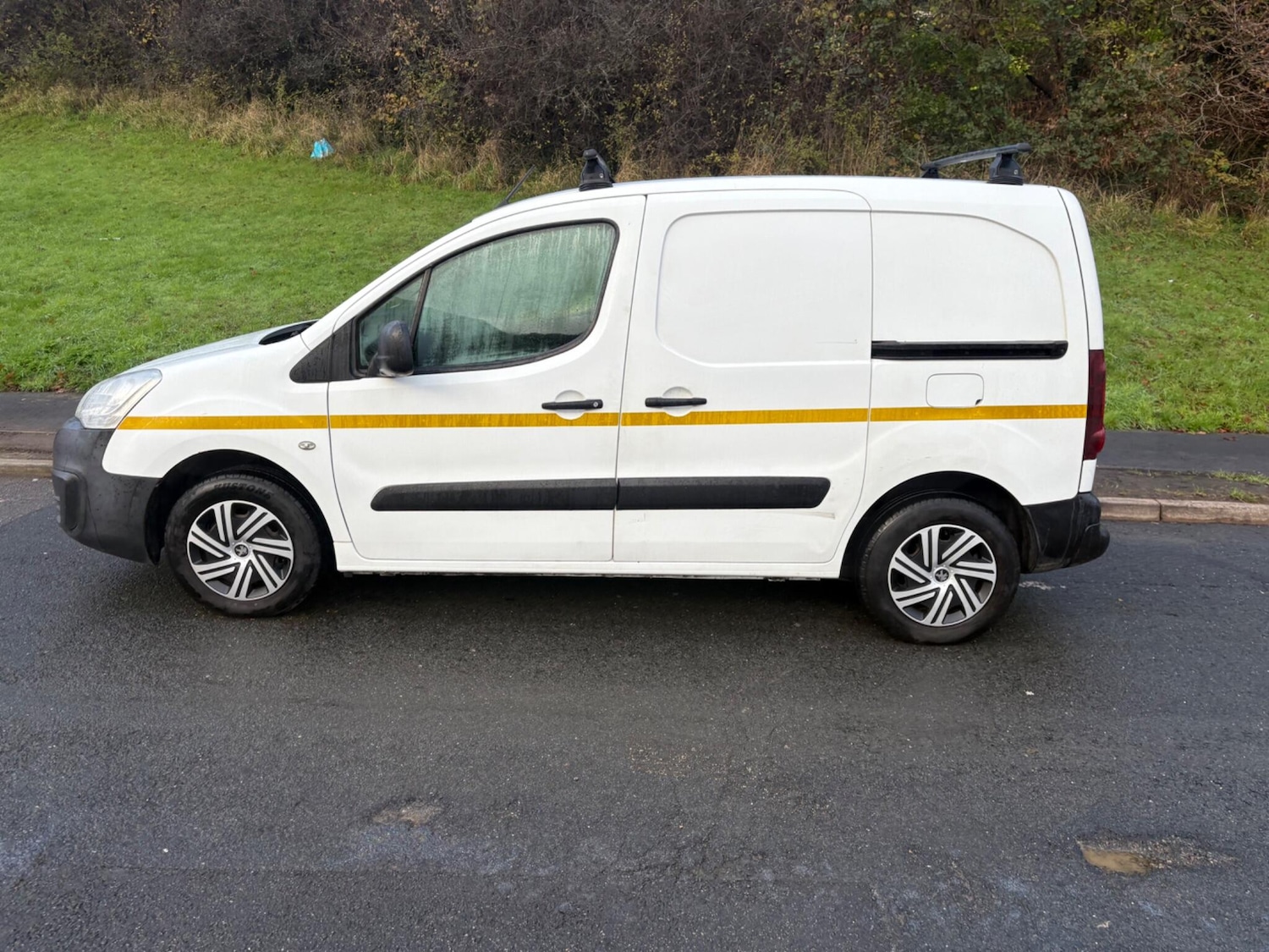 Used Peugeot Partner 2017 for sale - 76745473: Photo 20