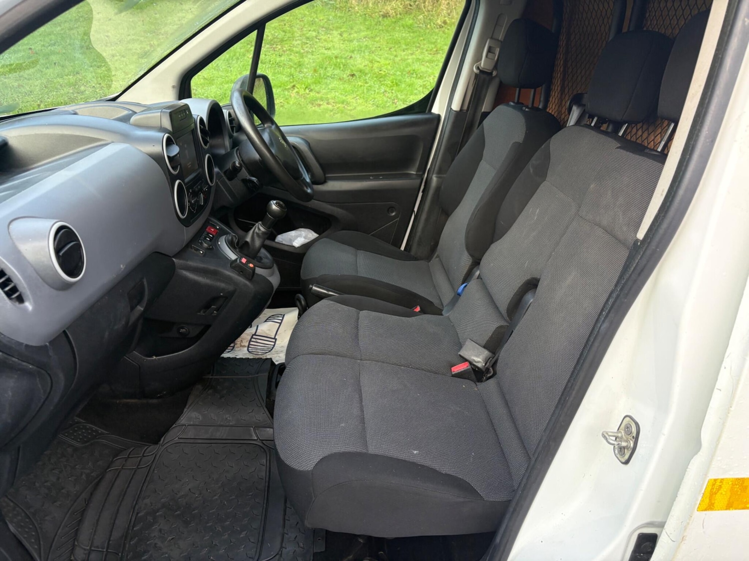 Used Peugeot Partner 2017 for sale - 76745473: Photo 38