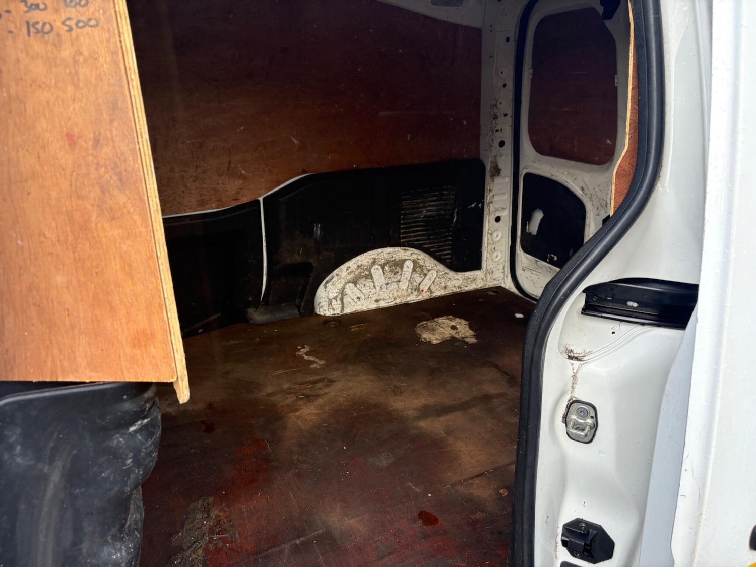 Used Peugeot Partner 2017 for sale - 76745473: Photo 42