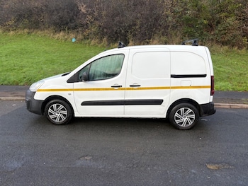 Used Peugeot Partner 2017 for sale - 76745473: Photo