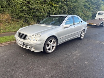 Used Mercedes-Benz C-Class 2004 for sale - 75866270: Photo