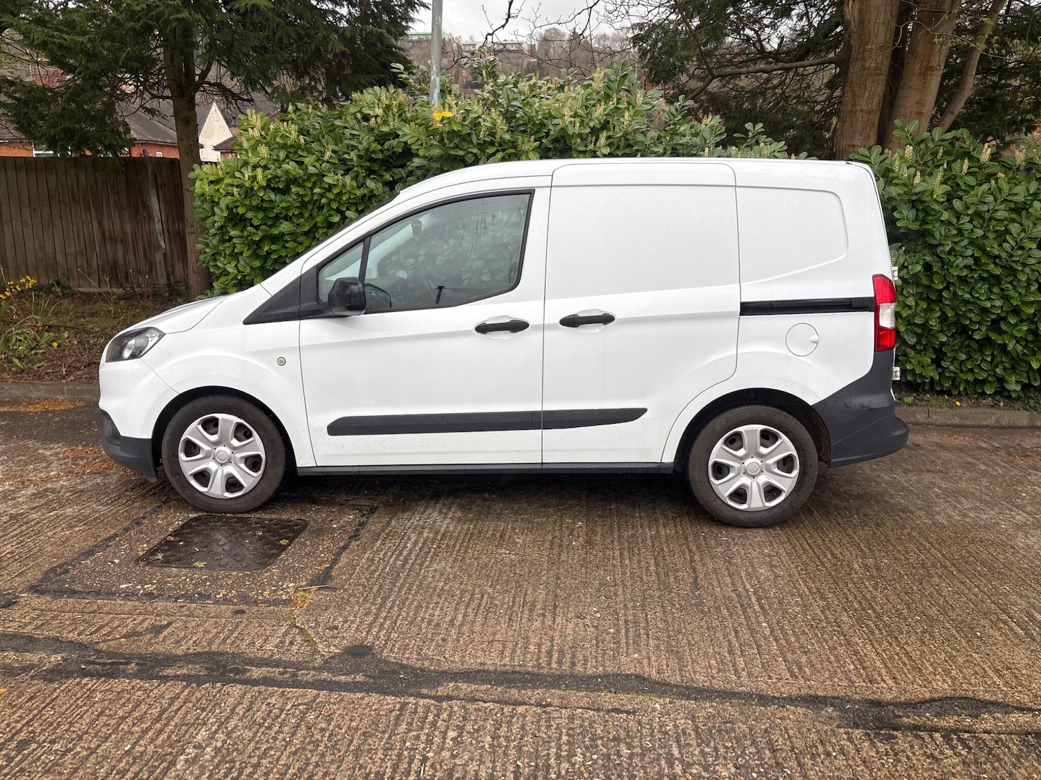 Used Ford Transit Courier 2019 for sale - 78043243: Photo 2