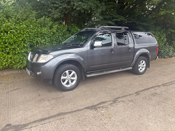Used Nissan Navara 2010 for sale - 78789315: Photo