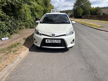 Used Toyota Yaris 2012 for sale - 75293360: Photo