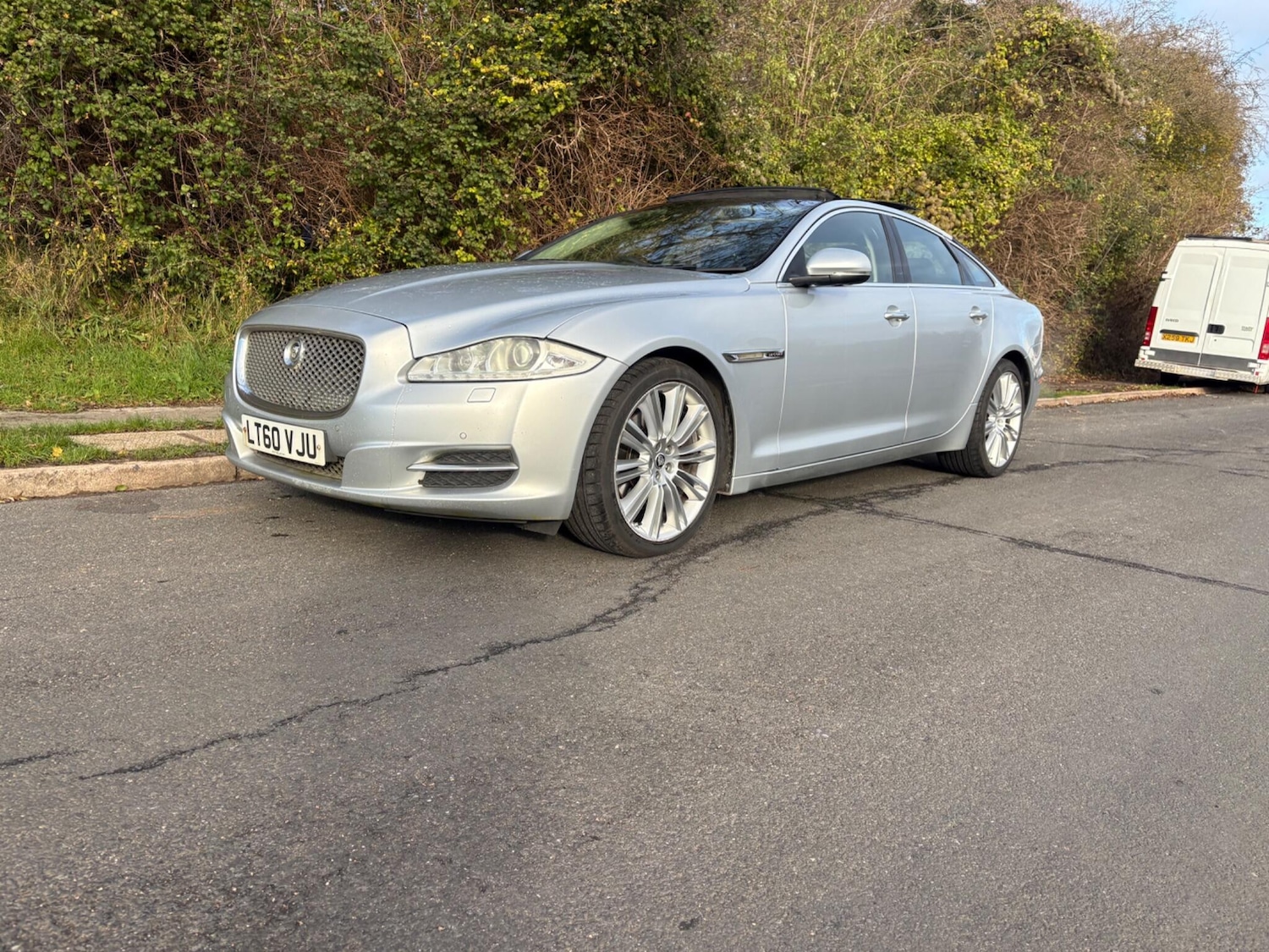 Used Jaguar XJ 2010 for sale - 76648120: Photo 10