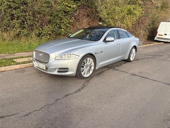 Used Jaguar XJ 2010 for sale - 76648120: Photo