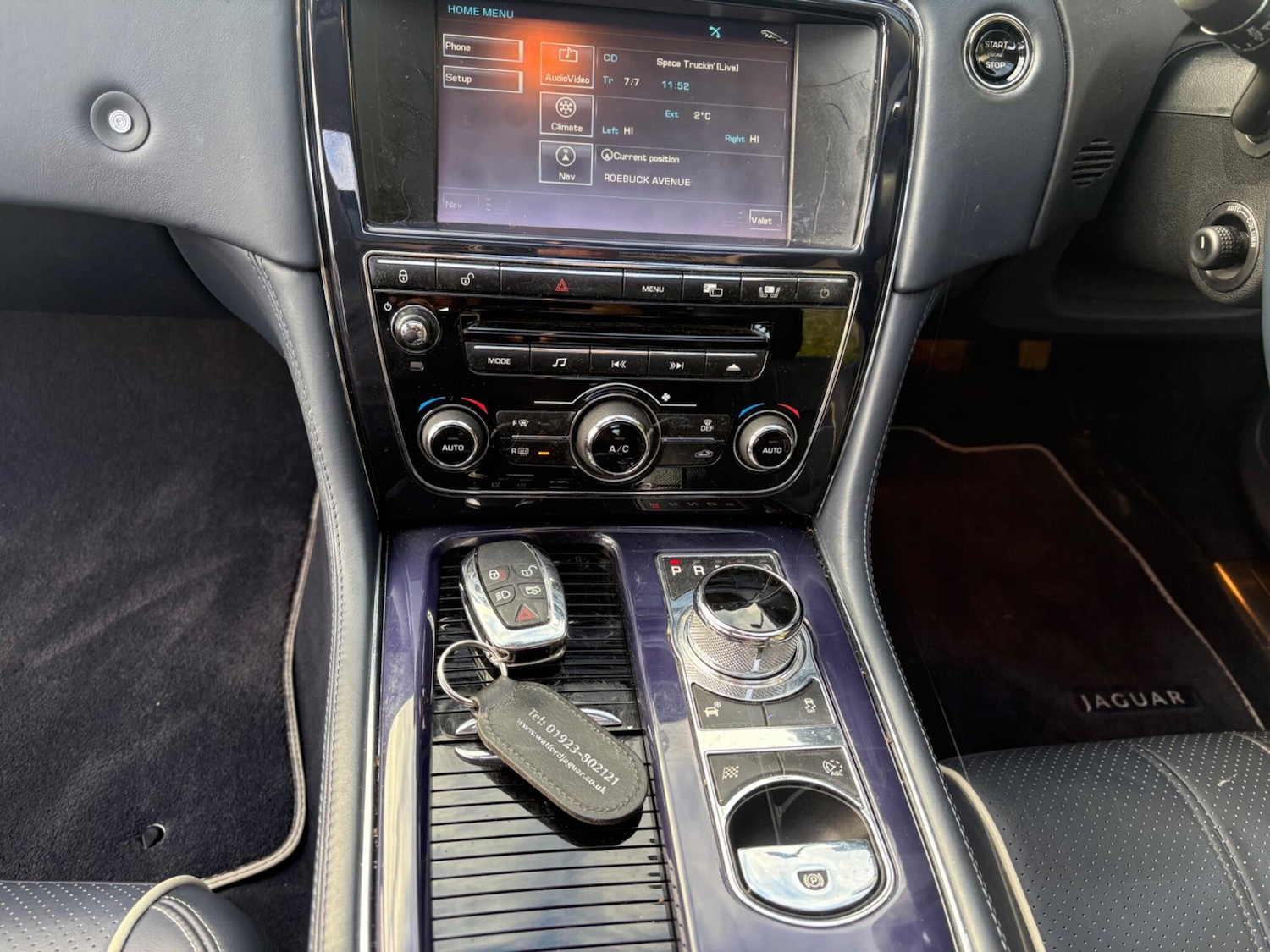 Used Jaguar XJ 2010 for sale - 76648120: Photo 21