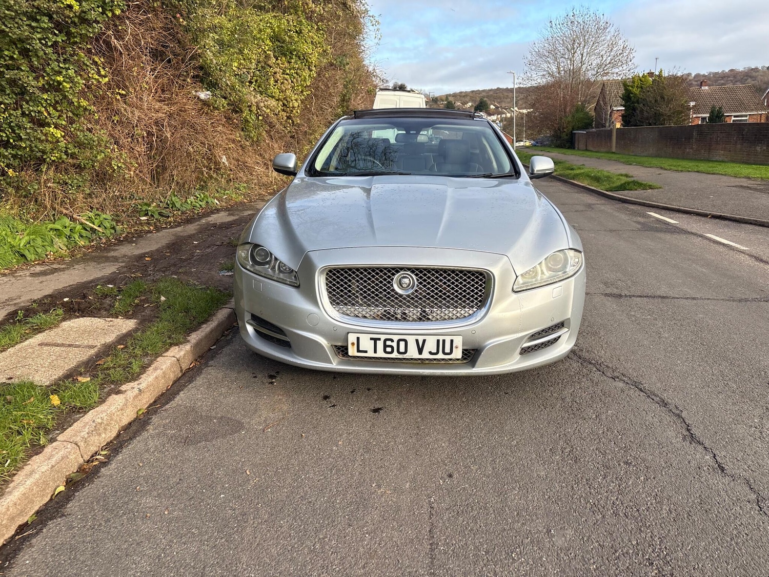 Used Jaguar XJ 2010 for sale - 76648120: Photo 29