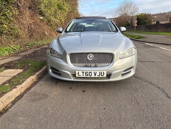 Used Jaguar XJ 2010 for sale - 76648120: Photo