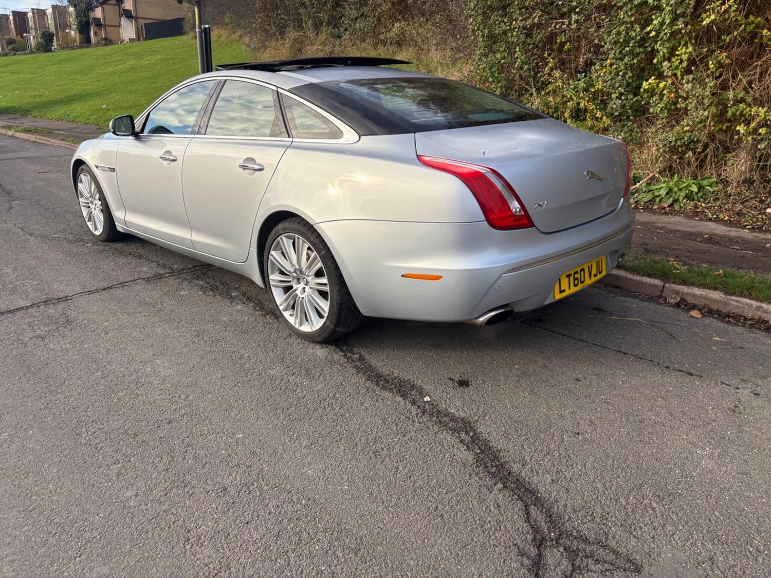 Used Jaguar XJ 2010 for sale - 76648120: Photo 35