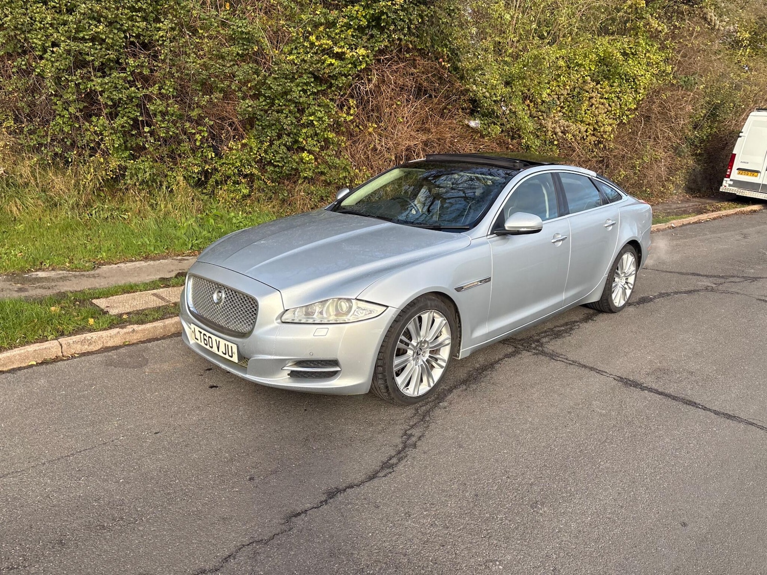 Used Jaguar XJ 2010 for sale - 76648120: Photo 49