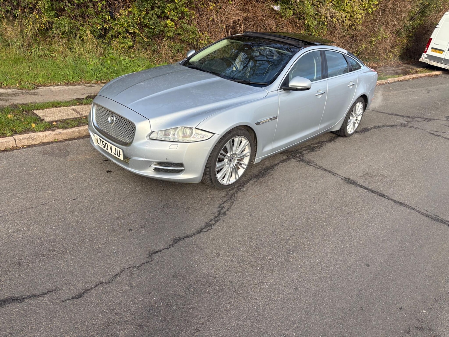 Used Jaguar XJ 2010 for sale - 76648120: Photo 54