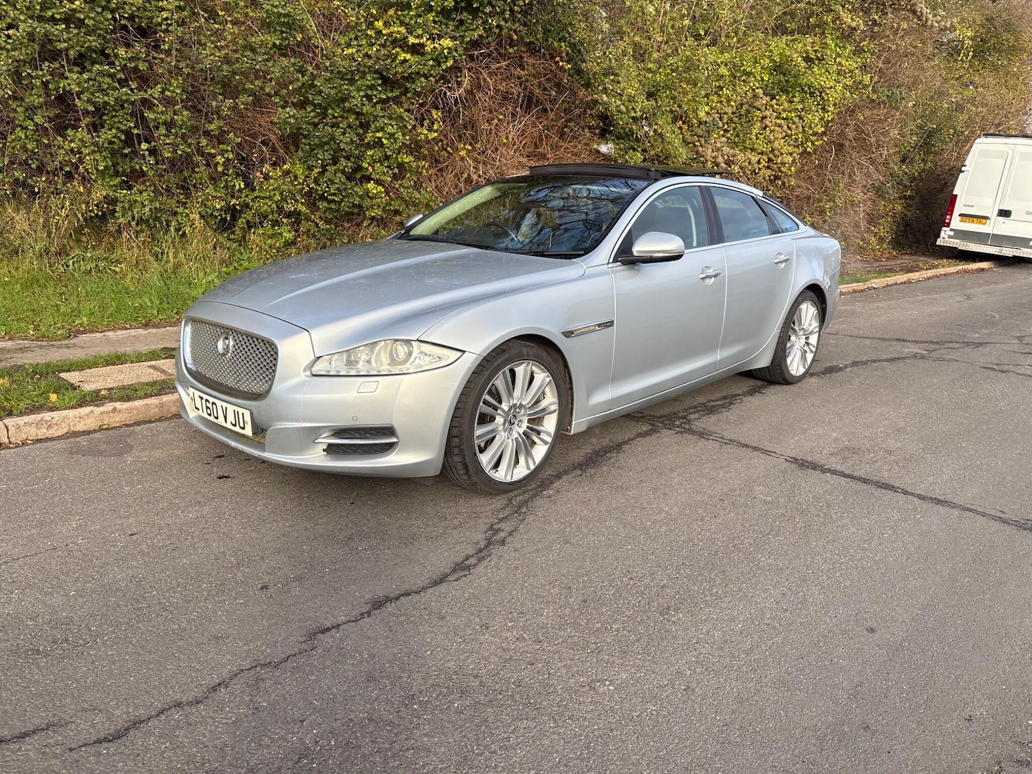 Used Jaguar XJ 2010 for sale - 76648120: Photo 56