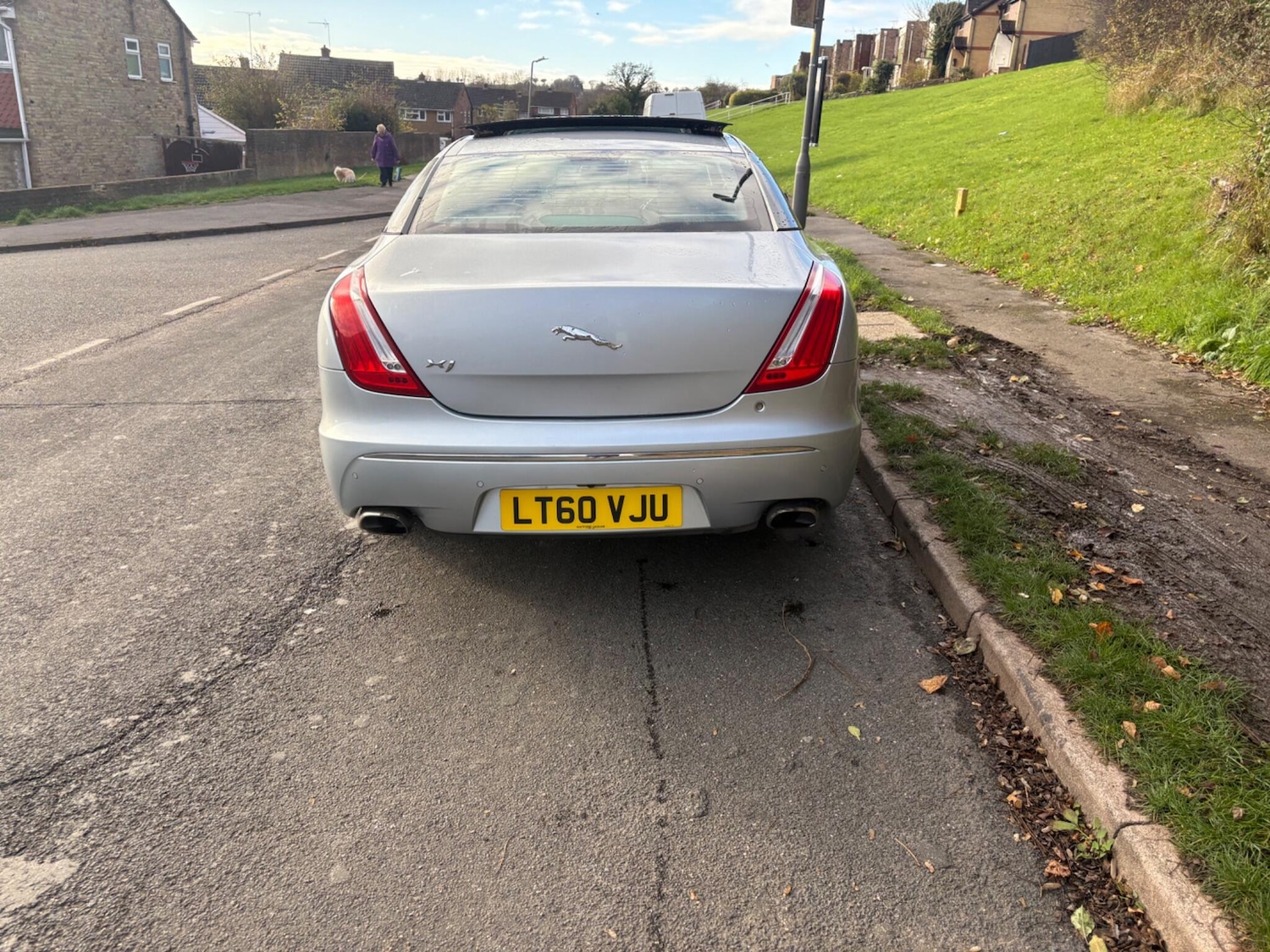 Used Jaguar XJ 2010 for sale - 76648120: Photo 6