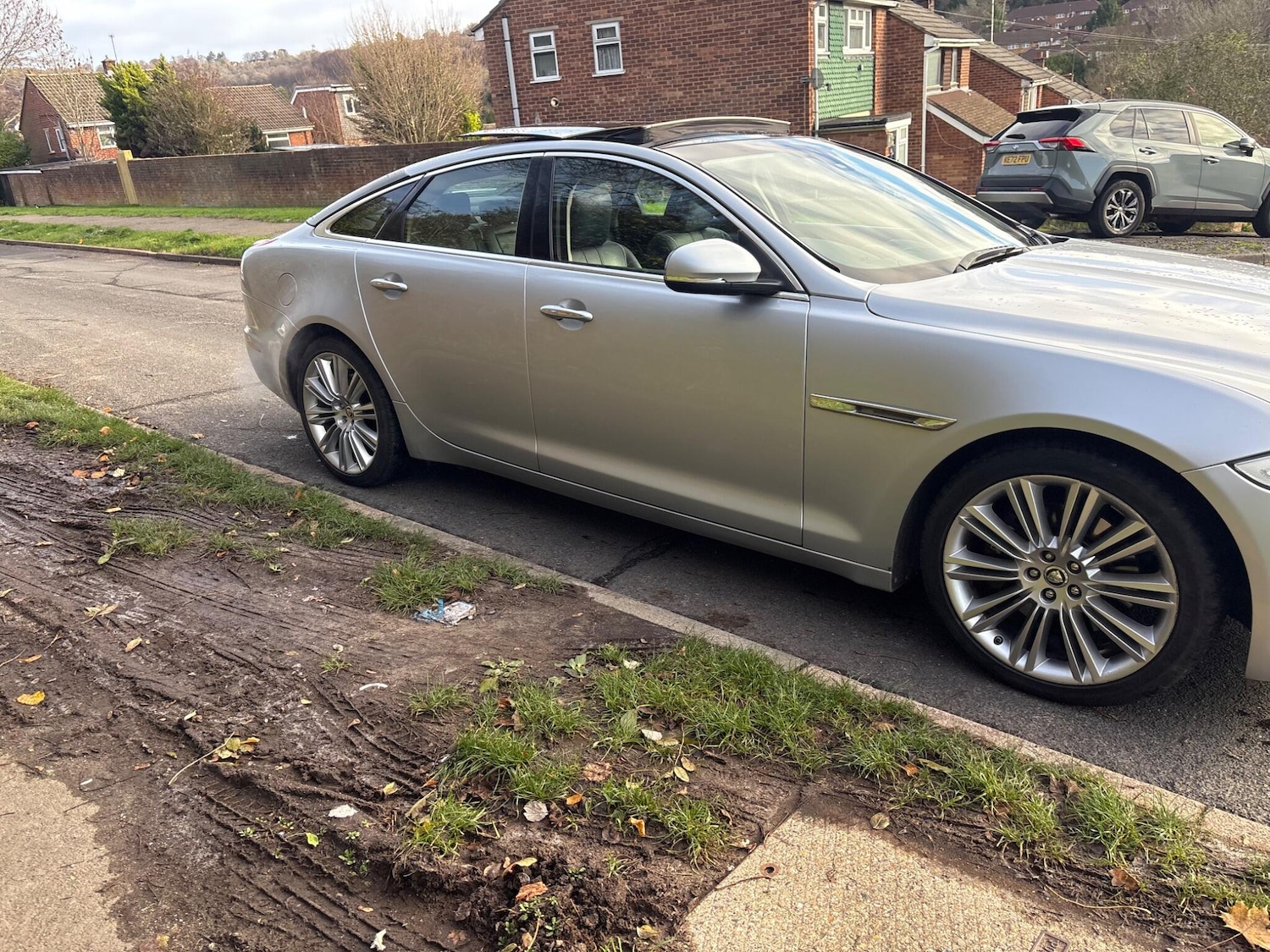 Used Jaguar XJ 2010 for sale - 76648120: Photo 62