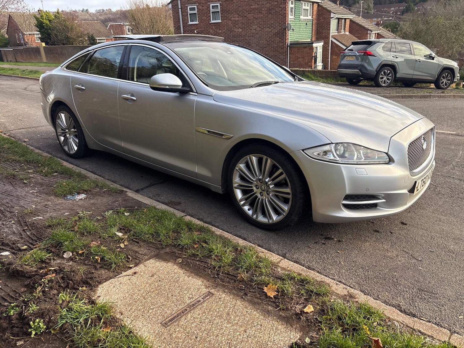 Used Jaguar XJ 2010 for sale - 76648120: Photo 63