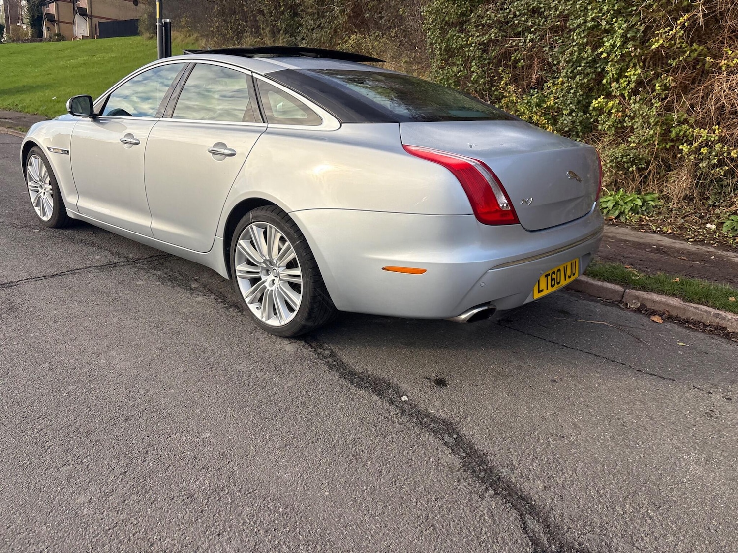 Used Jaguar XJ 2010 for sale - 76648120: Photo 65