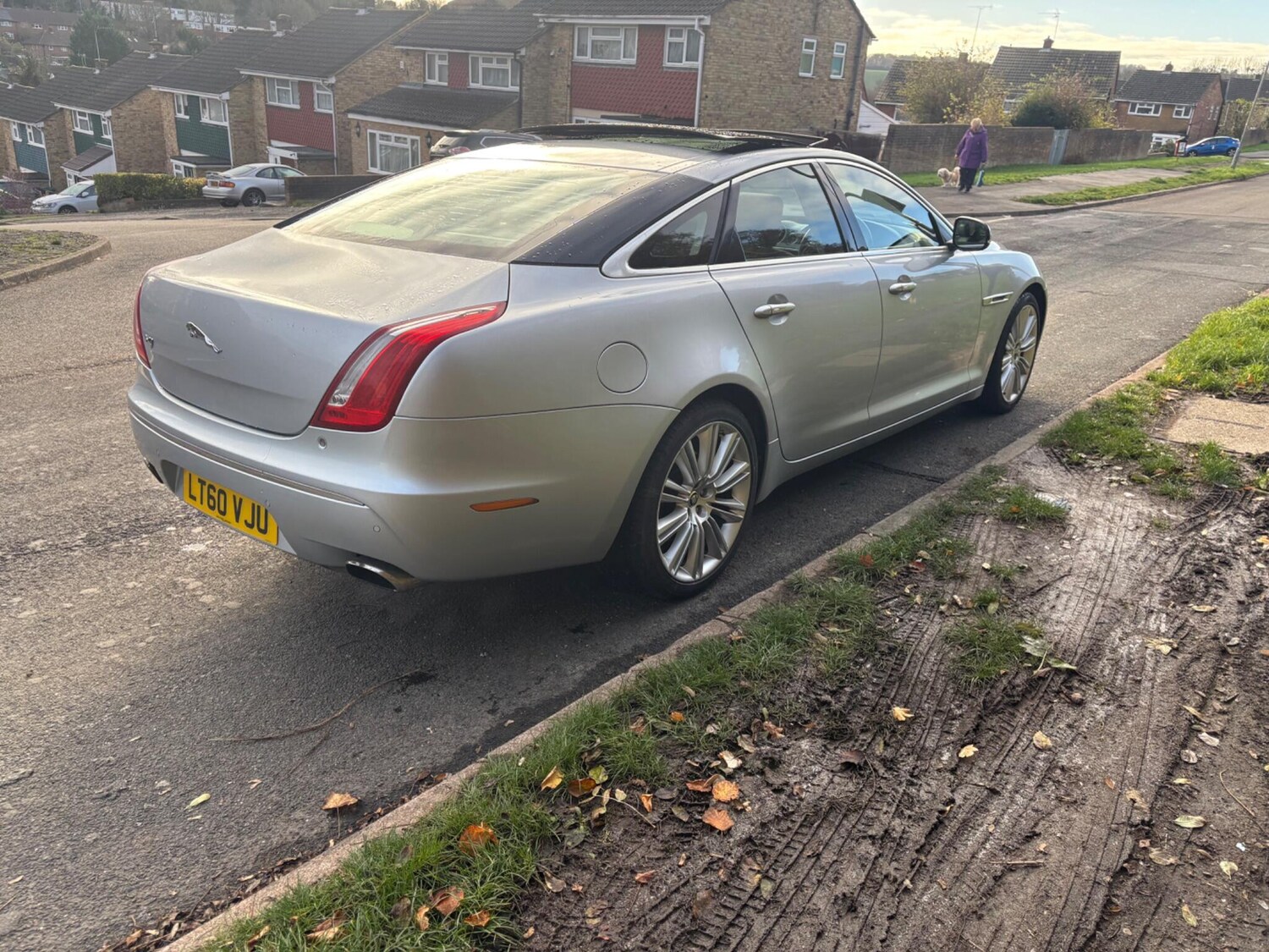 Used Jaguar XJ 2010 for sale - 76648120: Photo 7